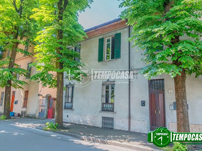 Appartamento trilocale in vendita in Via Chero, Piacenza