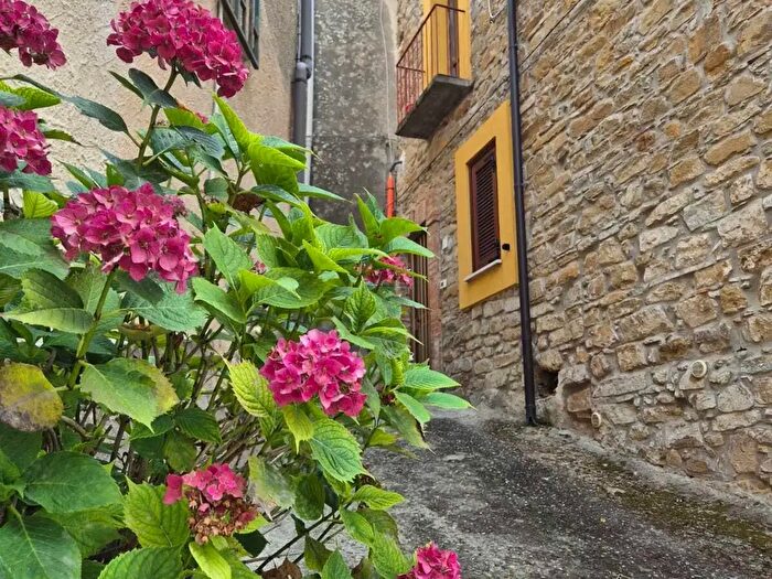 Appartamento trilocale in vendita in Vico Zerno, Prignano Cilento