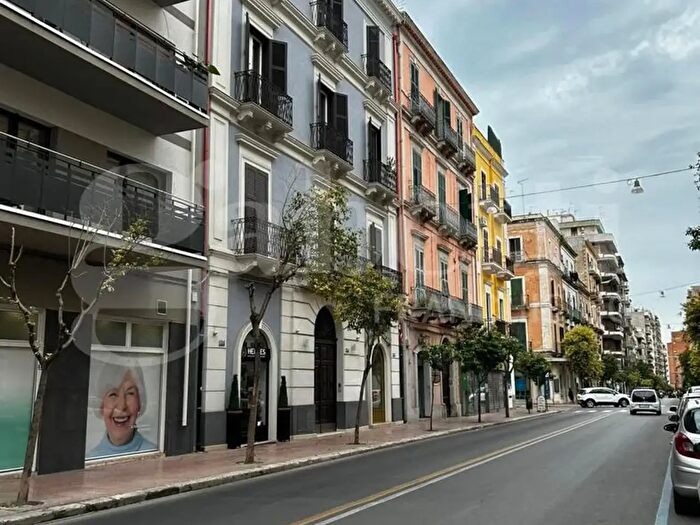 Appartamento bilocale in vendita in Via Principe Amedeo, Taranto