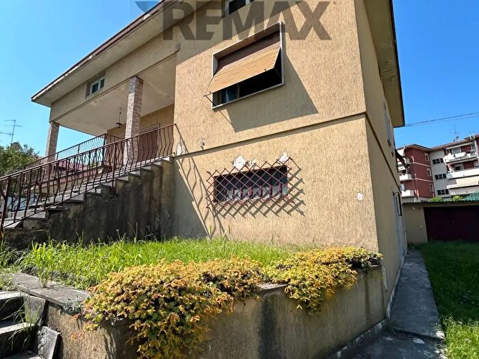 Case in Vendita e in Affitto - 3
