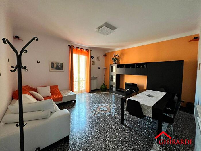 Appartamento bilocale in affitto in Via Gaetano Donizetti, Sestri Ponente, Genova