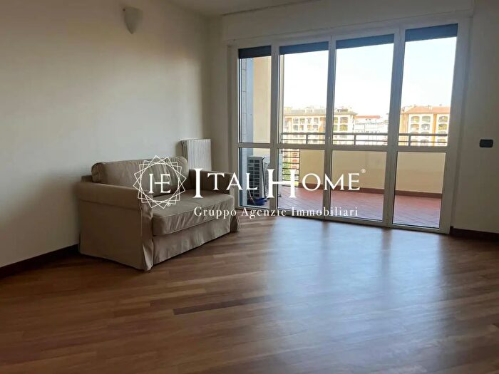 Appartamento bilocale in affitto in Via Pietro Colletta, Milano