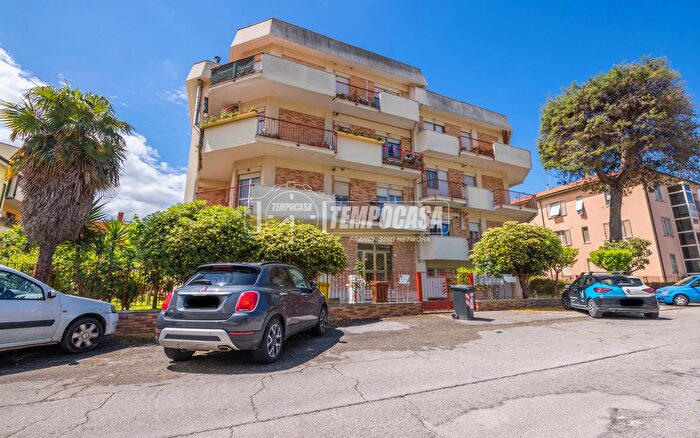 Appartamento quadrilocale in vendita in Via Mascagni, Senigallia