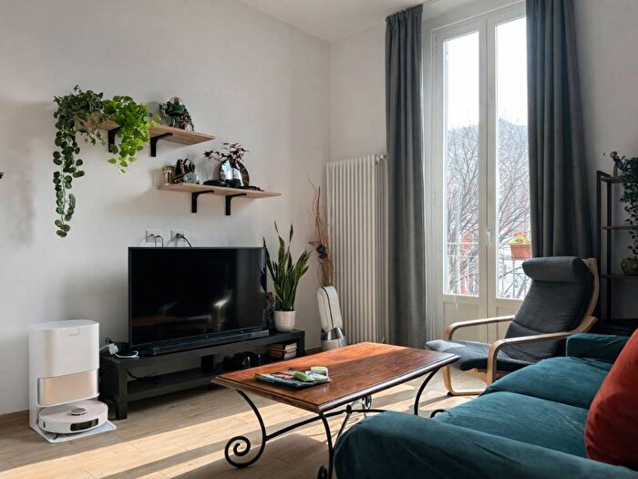 Appartamento trilocale in affitto in Piazza Antonio Gramsci, Sempione, Milano