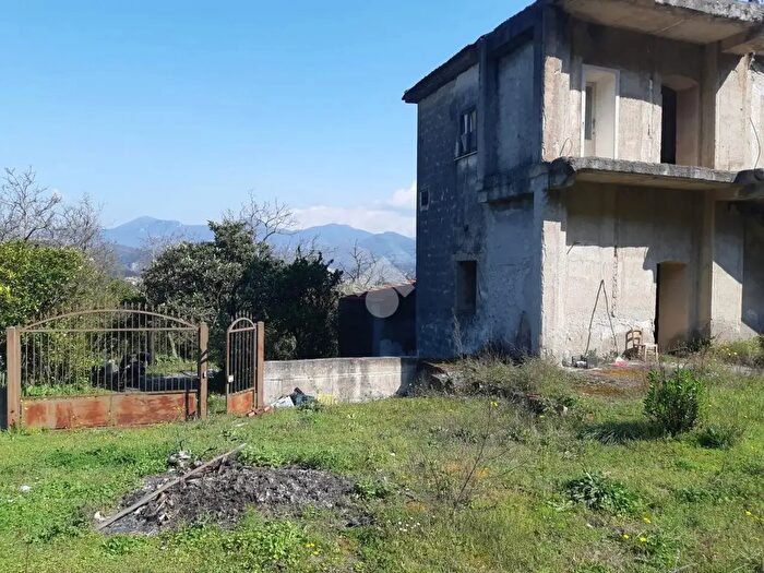 Casa bilocale in vendita in Via Alveo S Nicola, Nocera Inferiore