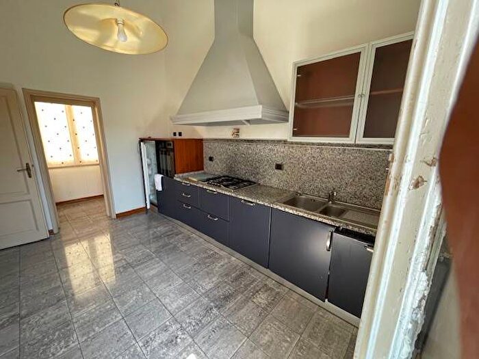 Appartamento con 5 locali in affitto in Via Pastrengo, Campo di Marte, Firenze