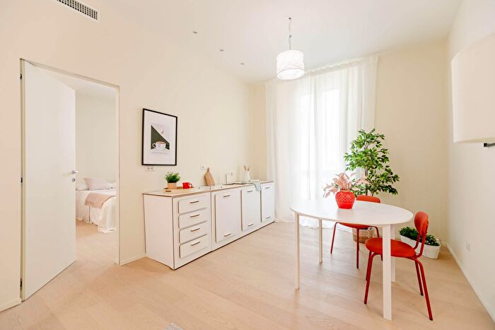 Appartamento bilocale in vendita in Via Melzo, Milano