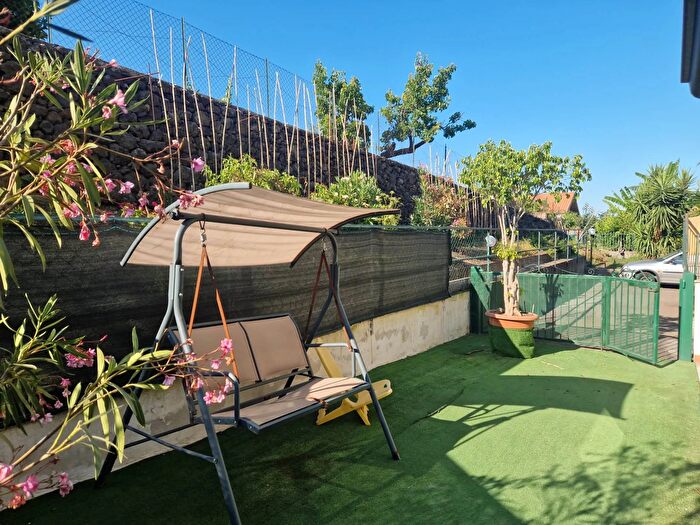 Appartamento trilocale in vendita in Via Vittorio Veneto, Mascali