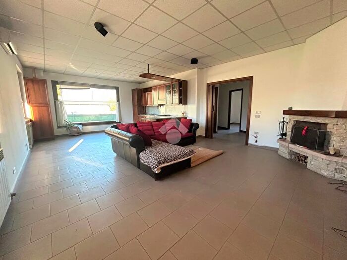 Appartamento quadrilocale in vendita in Via Fornaci, Artogne