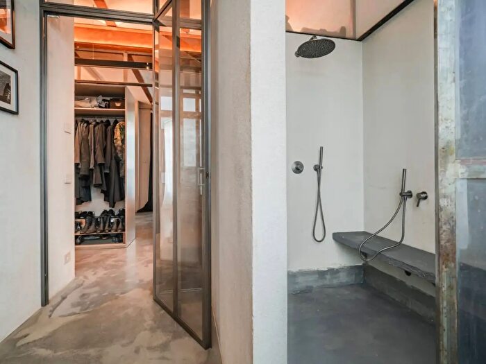 Appartamento in vendita in Alzaia Naviglio Pavese, Milano