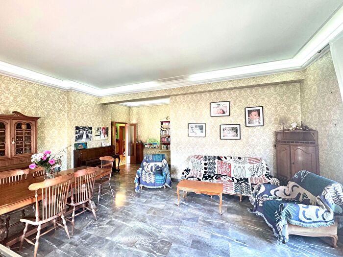 Appartamento con 8 locali in vendita in Via Manzoni, Pistoia