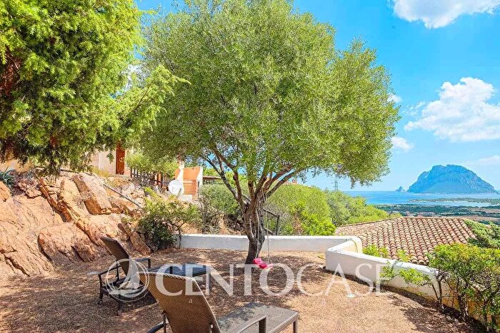 Casa con 5 locali in vendita in Loiri Porto San Paolo