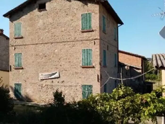 Casa con 6 locali in vendita in Via Fondovalle, Marano Sul Panaro
