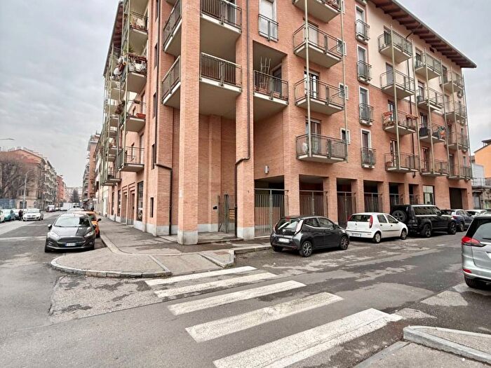 Appartamento quadrilocale in affitto in Via Parma, Aurora, Torino