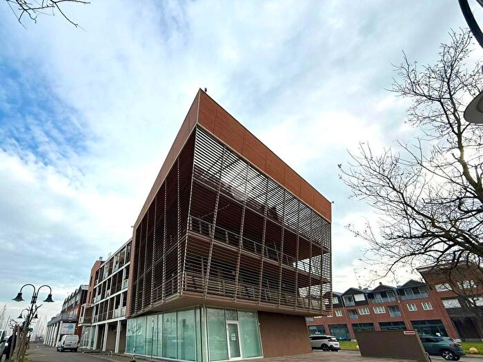 Appartamento trilocale in vendita in Viale Thaon De Revel, Ravenna