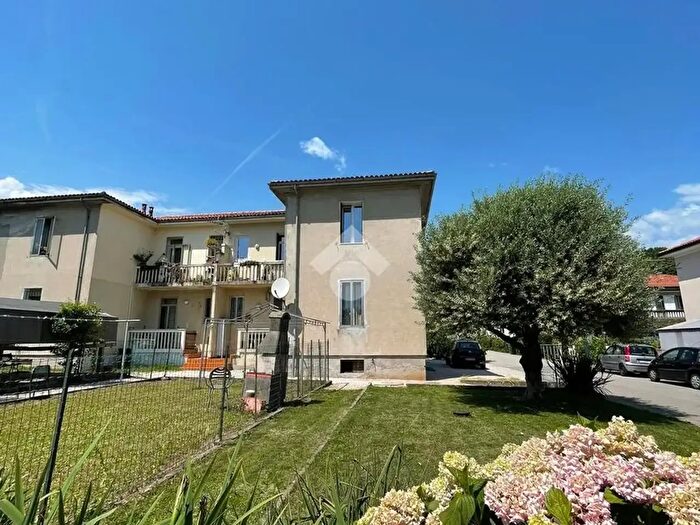 Appartamento quadrilocale in vendita in Via Brigata Liguria, Schio