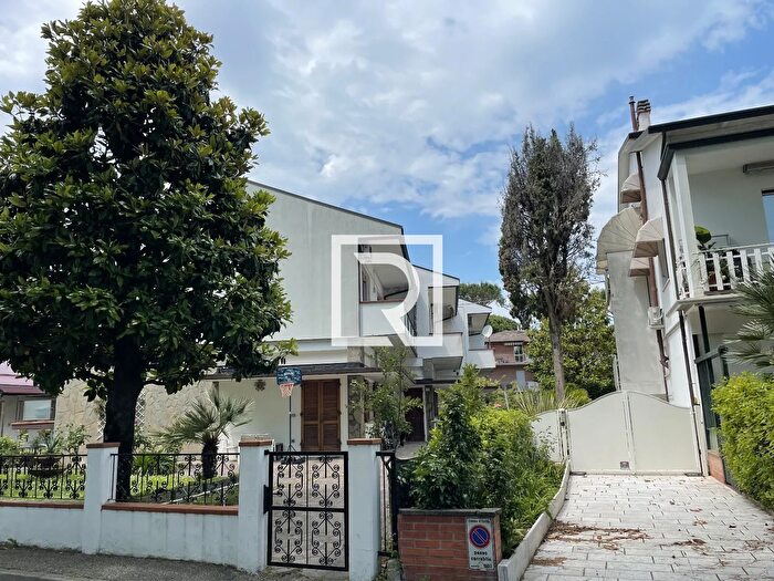 Appartamento trilocale in vendita in G di Vittorio a Cervia, Cervia