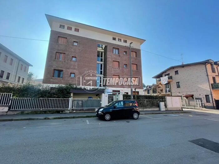 Appartamento bilocale in vendita in Via Aurora, Paderno Dugnano