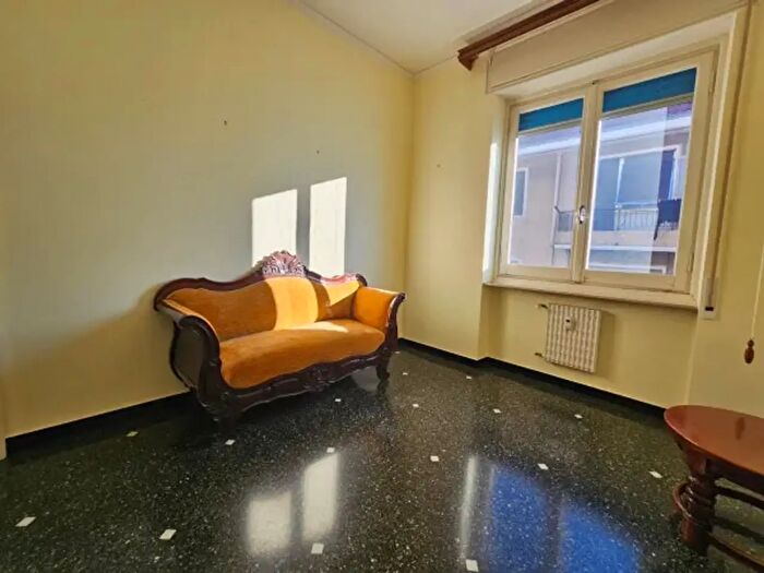 Appartamento quadrilocale in vendita in Viale Villini Rollino, Genova