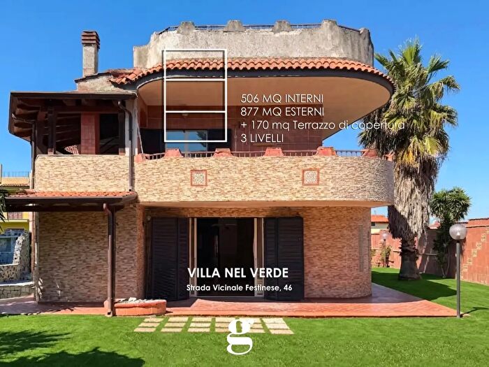 Casa con 8 locali in vendita in Via Vicinale Festinese O, Giugliano In Campania