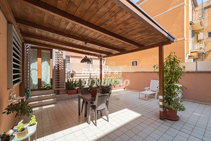 Appartamento trilocale in vendita in Via San Filippo Neri, Frascati