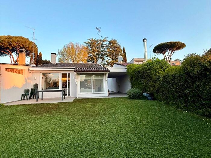 Casa quadrilocale in affitto in Largo dell'Olgiata, Olgiata, Roma