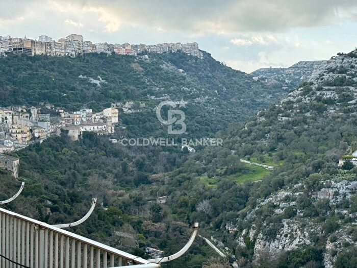 Casa con 5 locali in vendita in Via del Mercato, Ragusa