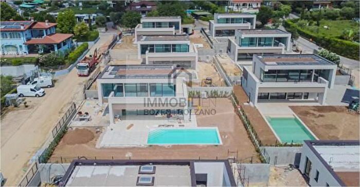 Casa quadrilocale in vendita in Via dei Liner, Moniga Del Garda