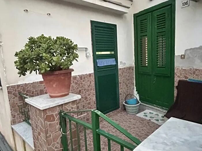 Appartamento bilocale in vendita in Via Falsomiele, Palermo