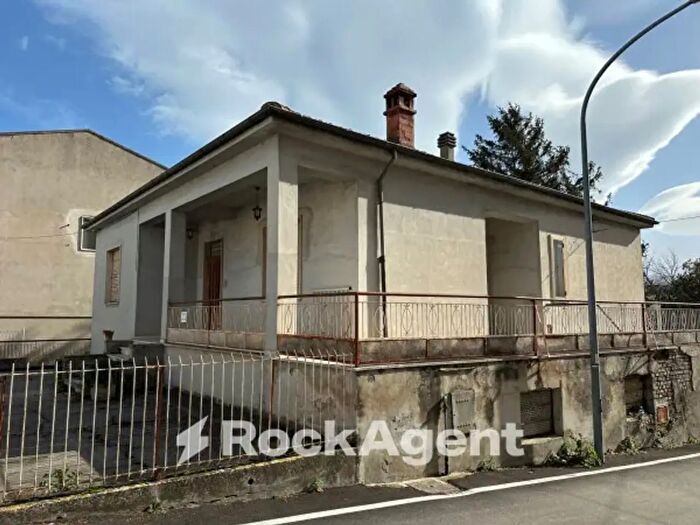Casa con 5 locali in vendita in Via G Garibaldi, Torre De Passeri