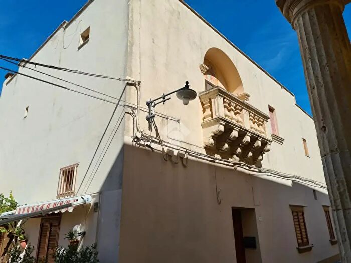 Casa quadrilocale in vendita in Via Giacomo Matteotti, Alezio