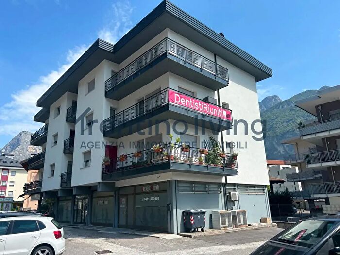 Appartamento quadrilocale in vendita in Via Alcide De Gasperi, Mezzolombardo