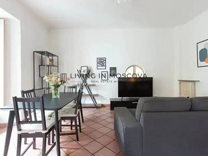 Appartamento trilocale in affitto in Via Marsala, Moscova, Milano