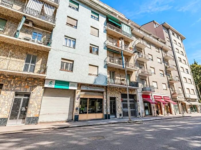 Appartamento bilocale in vendita in Via Bene Vagienna, Torino