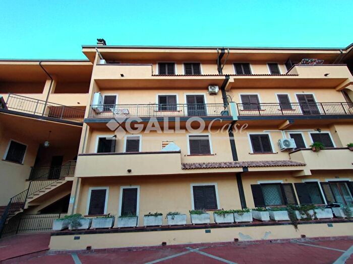 Appartamento trilocale in affitto in Via Giulio Cesare, Arcavacata, Rende