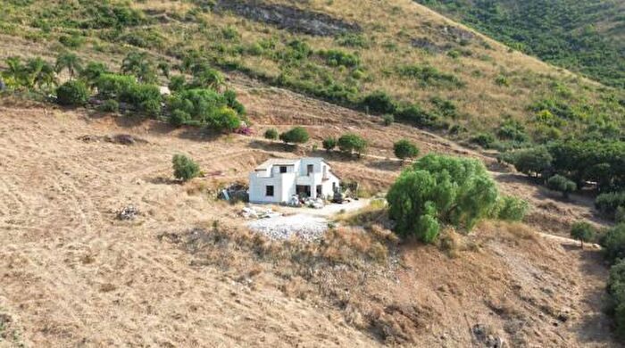 Casa con 6 locali in vendita in Contrada Fraginesi, Castellammare Del Golfo