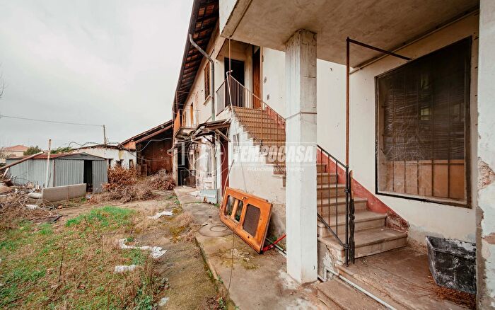 Case in Vendita e in Affitto - 3