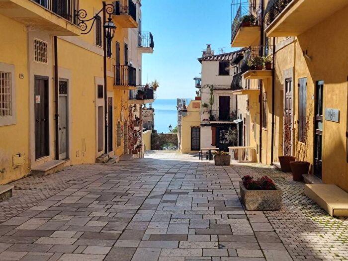 Appartamento bilocale in affitto in Piazza Camillo Benso di Cavour, Centro, San Felice Circeo