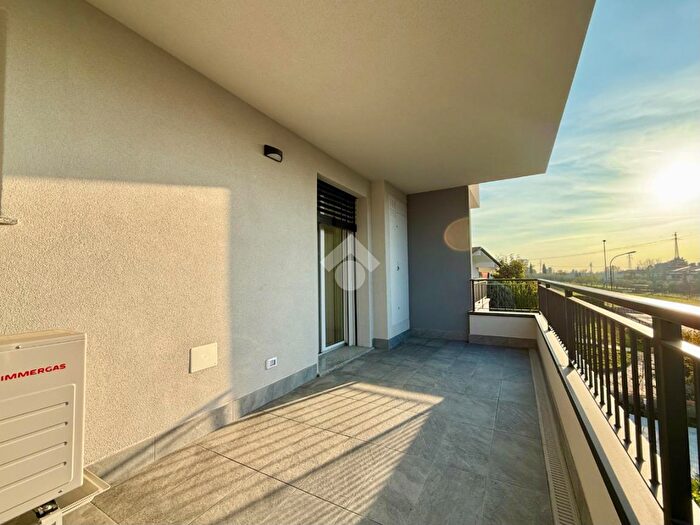 Appartamento trilocale in vendita in Via delle Foppelle, Carobbio Degli Angeli