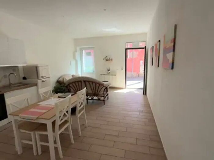 Appartamento trilocale in vendita in Via Giardini, Cagliari