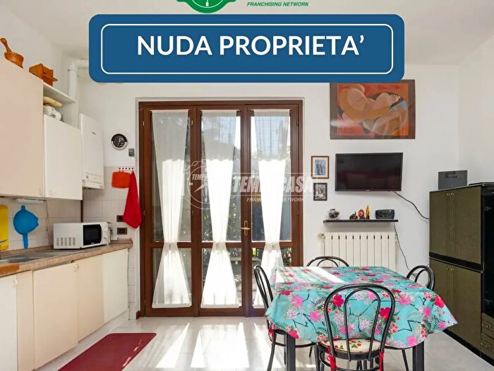 Appartamento bilocale in vendita in Via San Martino, Melzo