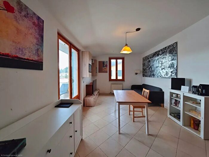 Appartamento quadrilocale in vendita in Via Nave, Sarzana