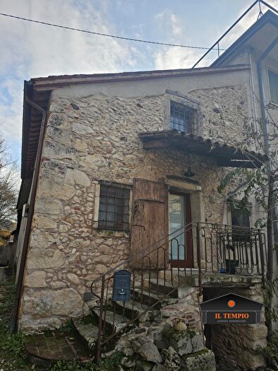 Casa trilocale in vendita in Via Pilotto, Castelgomberto