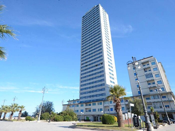 Casa trilocale in affitto in Piazza Andrea Costa, Cesenatico Levante, Cesenatico