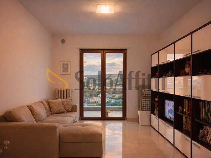 Appartamento quadrilocale in affitto in Via Cavour, Potenza