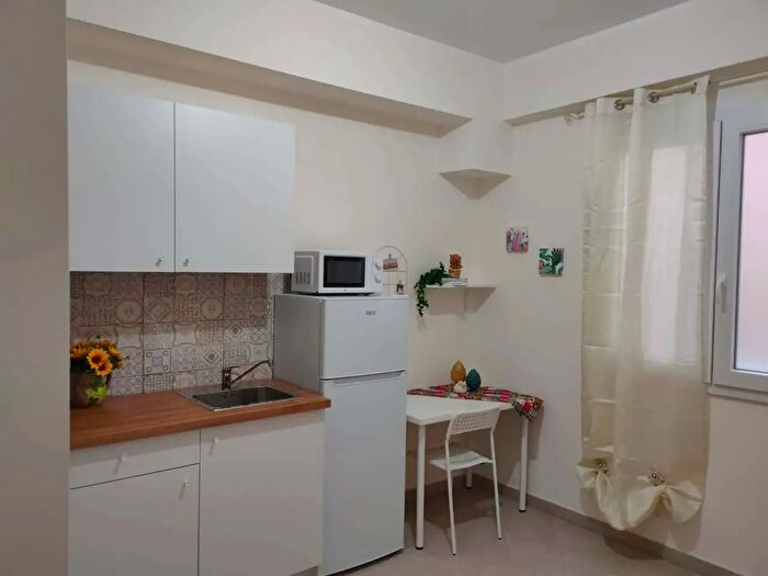 Appartamento monolocale in affitto in Via Rosario Gregorio, Palermo
