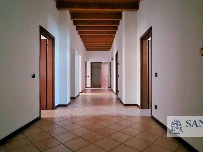 Appartamento con 5 locali in affitto in Via Urbano Rattazzi, Santa Bertilla Mercato Nuovo, Vicenza