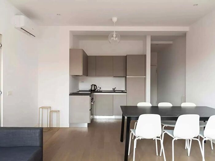 Appartamento monolocale in affitto in Via Melchiorre Gioia, Milano