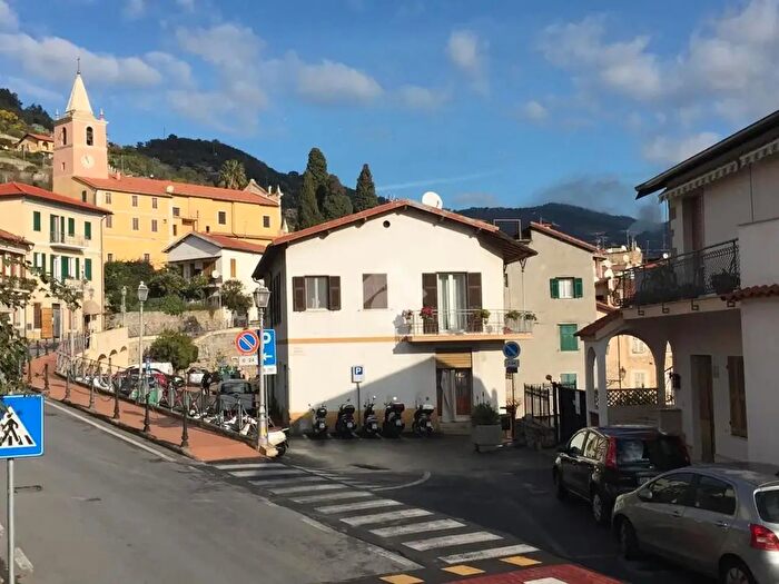 Appartamento monolocale in vendita in Via S Nicolò, Bordighera