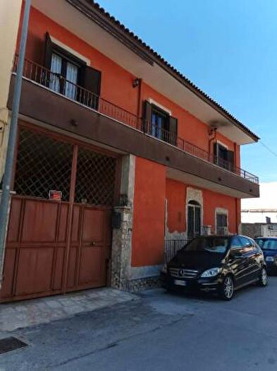 Casa con 6 locali in vendita in Mondragone